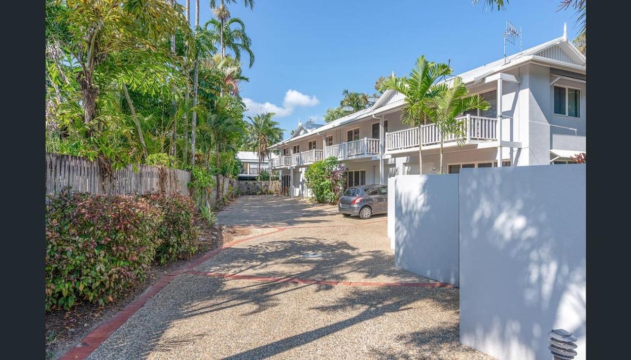 Modern 2 Bedroom Townhouse - Four Mile Beach Escapes Port Douglas Exterior photo